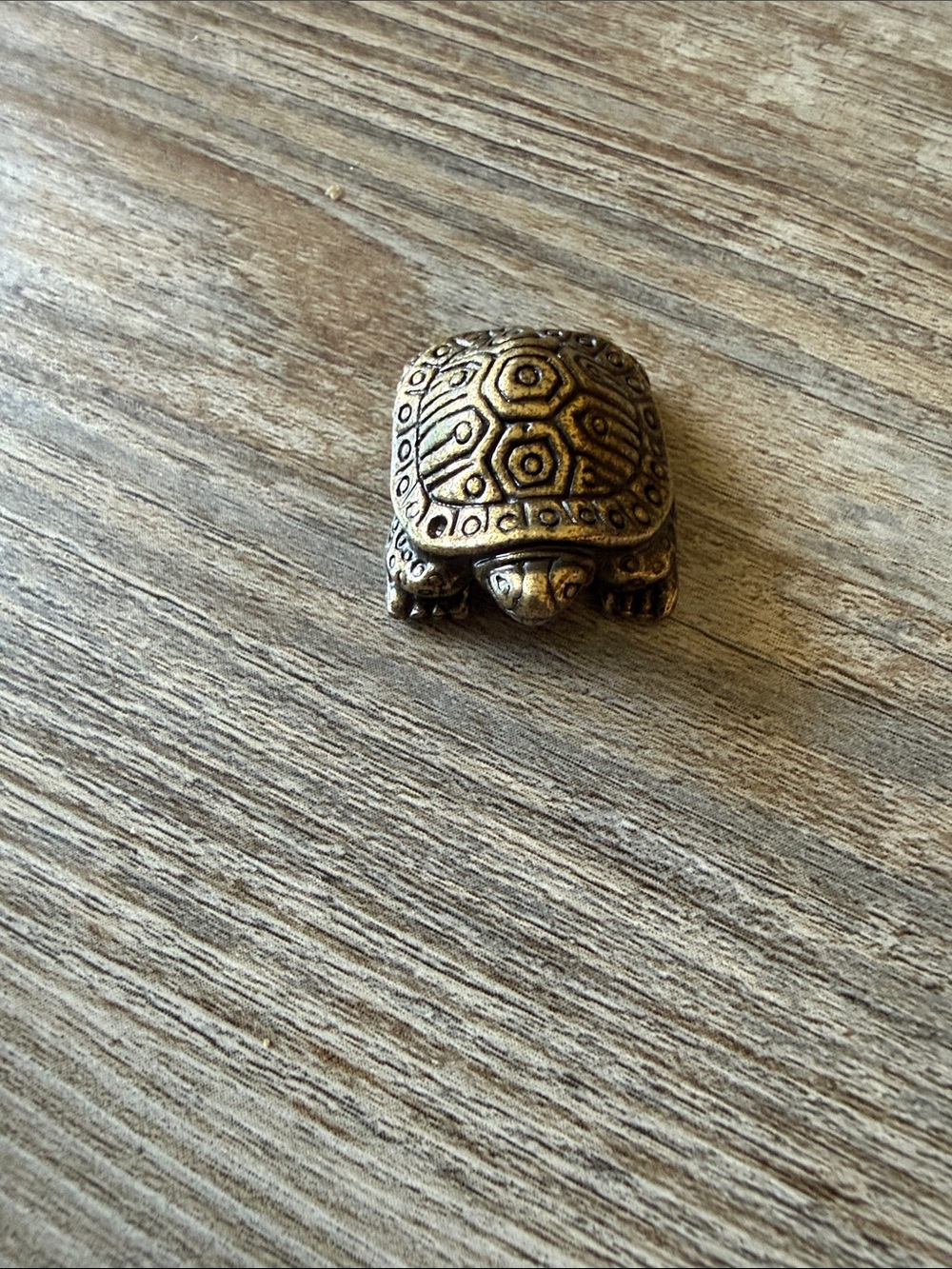 ❤️ free with purchase ❤️Decorative Brass colored mini turtle figure